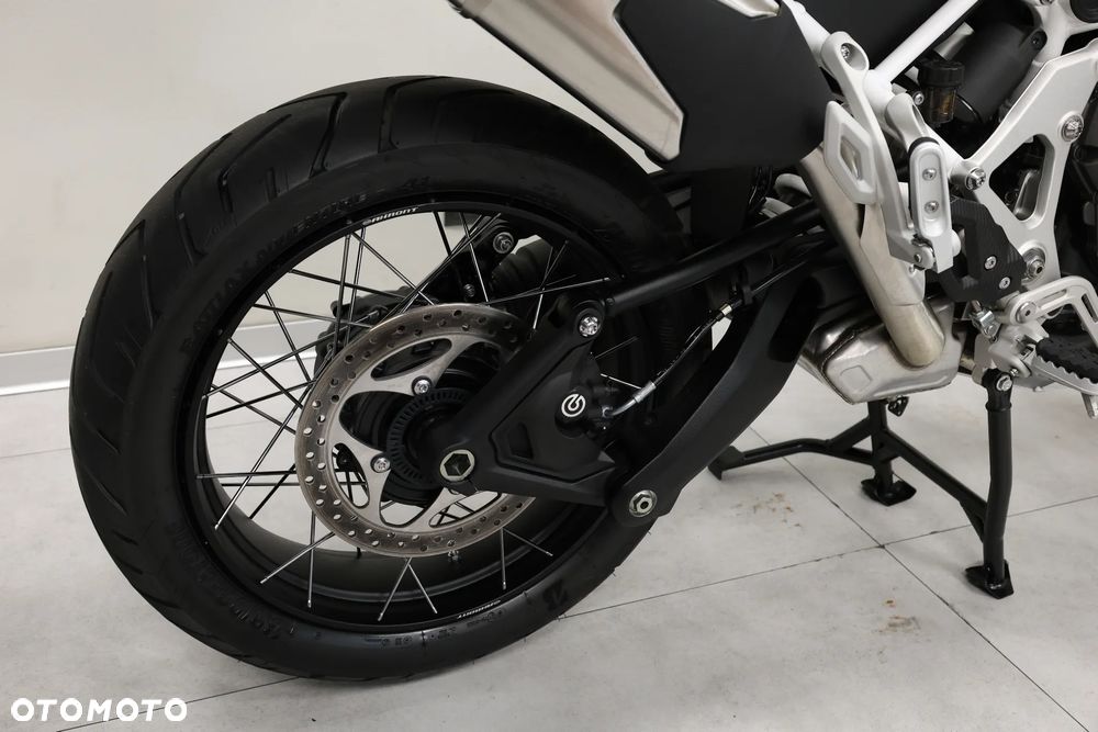 Triumph Tiger - 32