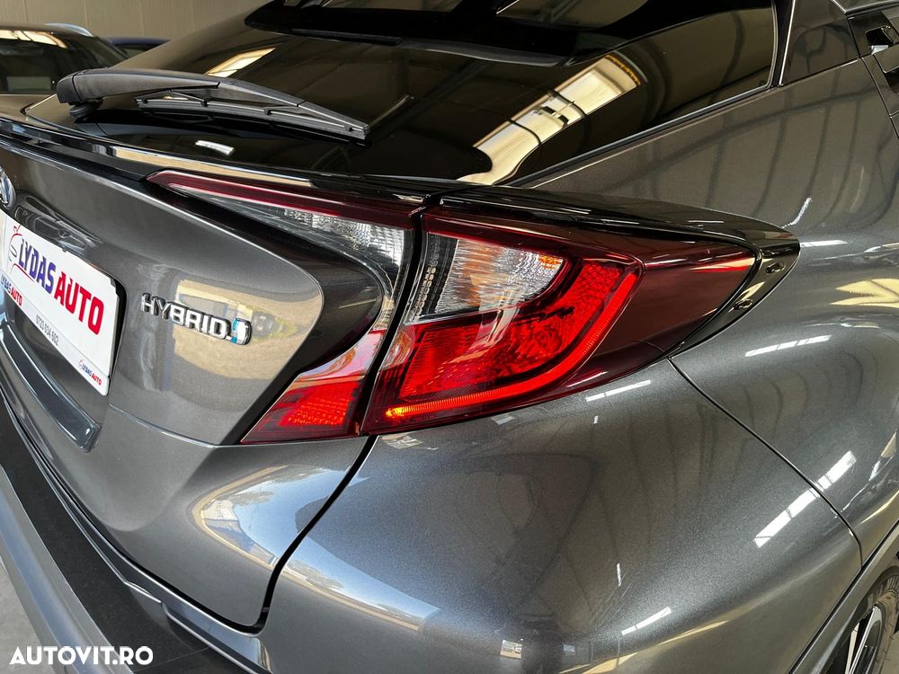 Toyota C-HR 2.0 Hybrid Team Deutschland - 31