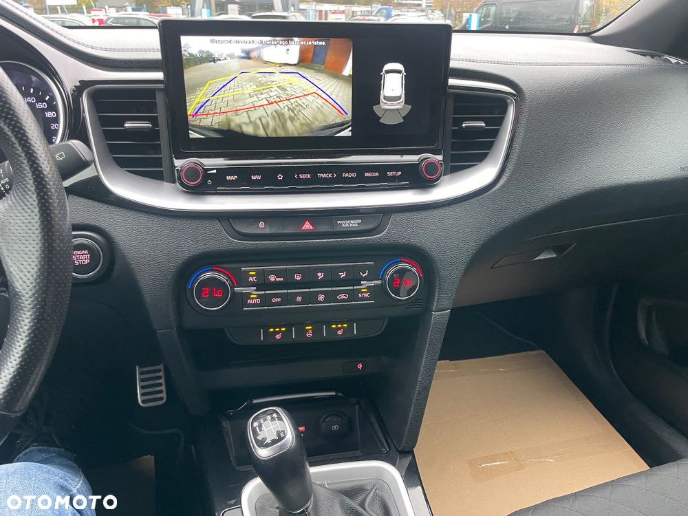 Kia ProCeed 1.5 T-GDI GT Line - 19