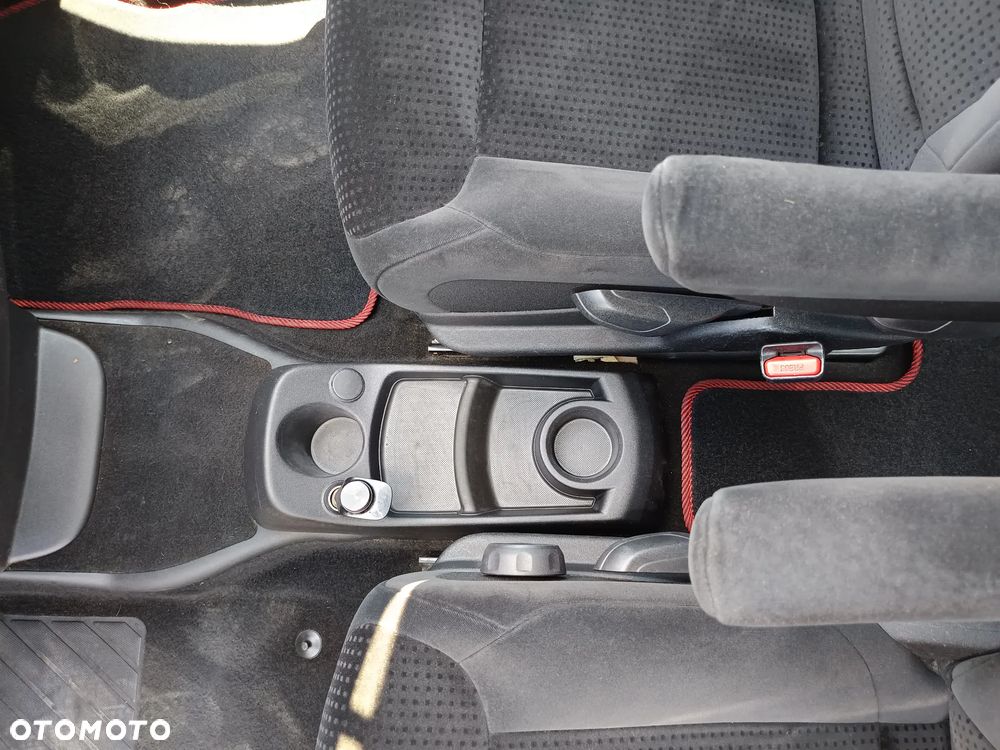 Citroën C4 THP 155 EGS6 Exclusive - 29