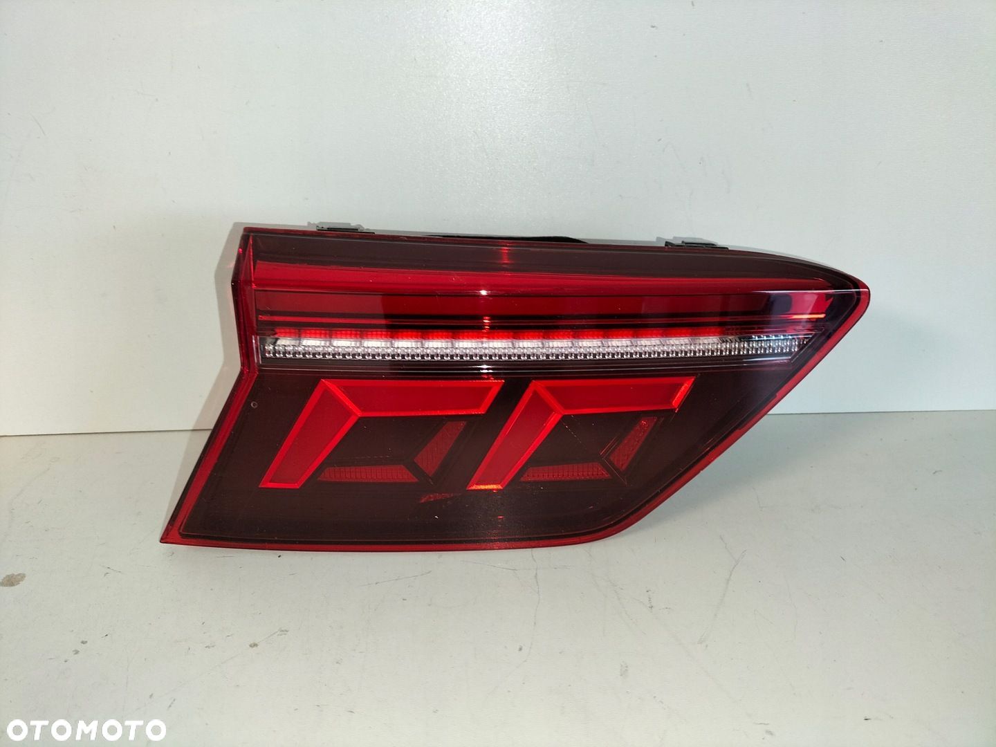 Lampa tylna tył lewa VW TIGUAN II 5NA LIFT 20- LED IQ LIGHT - 1