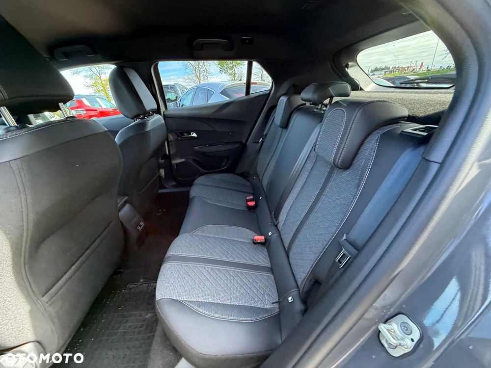 Peugeot 2008 1.2 PureTech Allure S&S EAT8 - 12