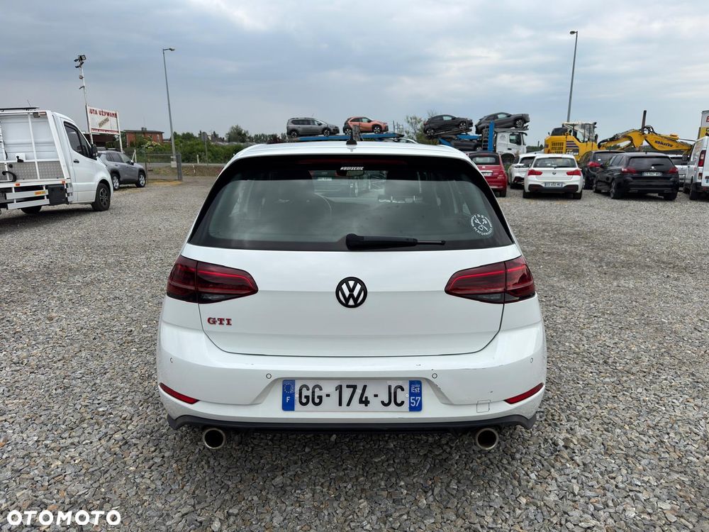 Volkswagen Golf GTI 2.0 TSI OPF DSG Performance - 4