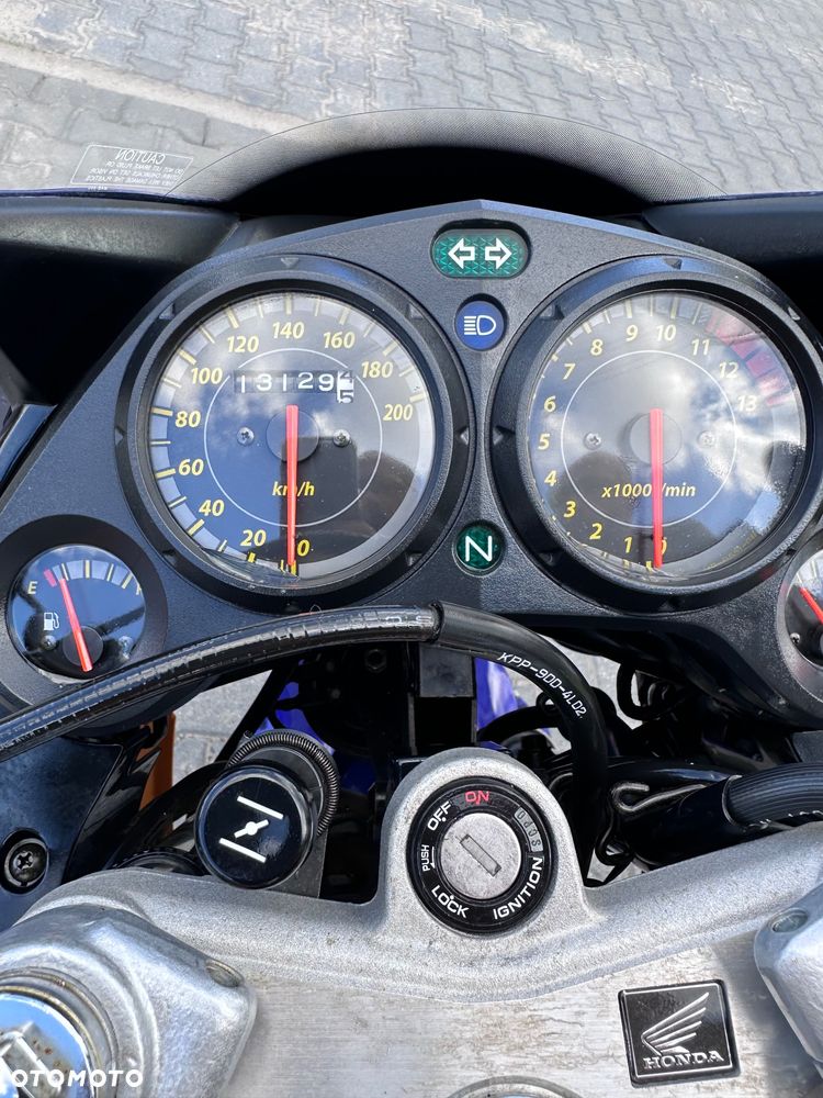 Honda CBR - 12