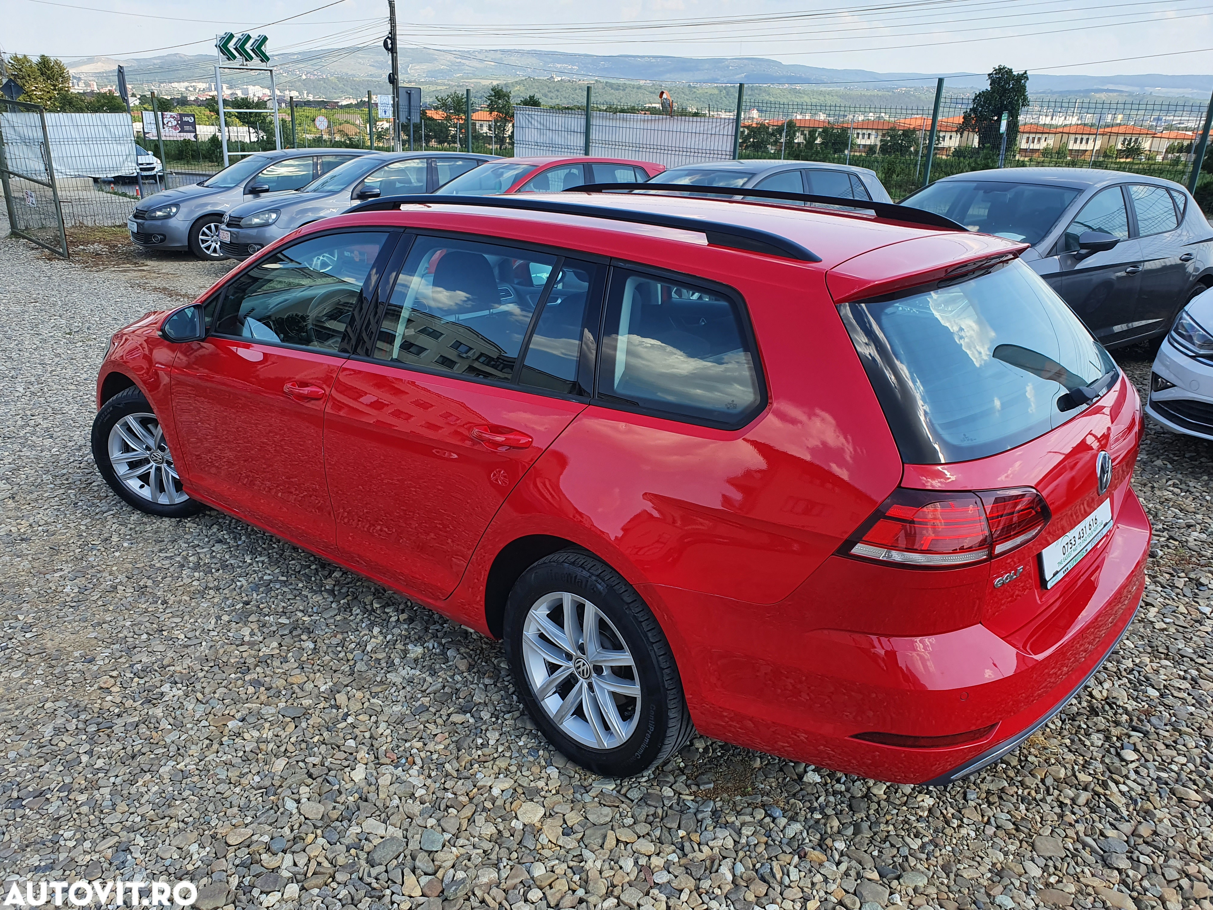 Volkswagen Golf 1.6 TDI Comfortline - 4