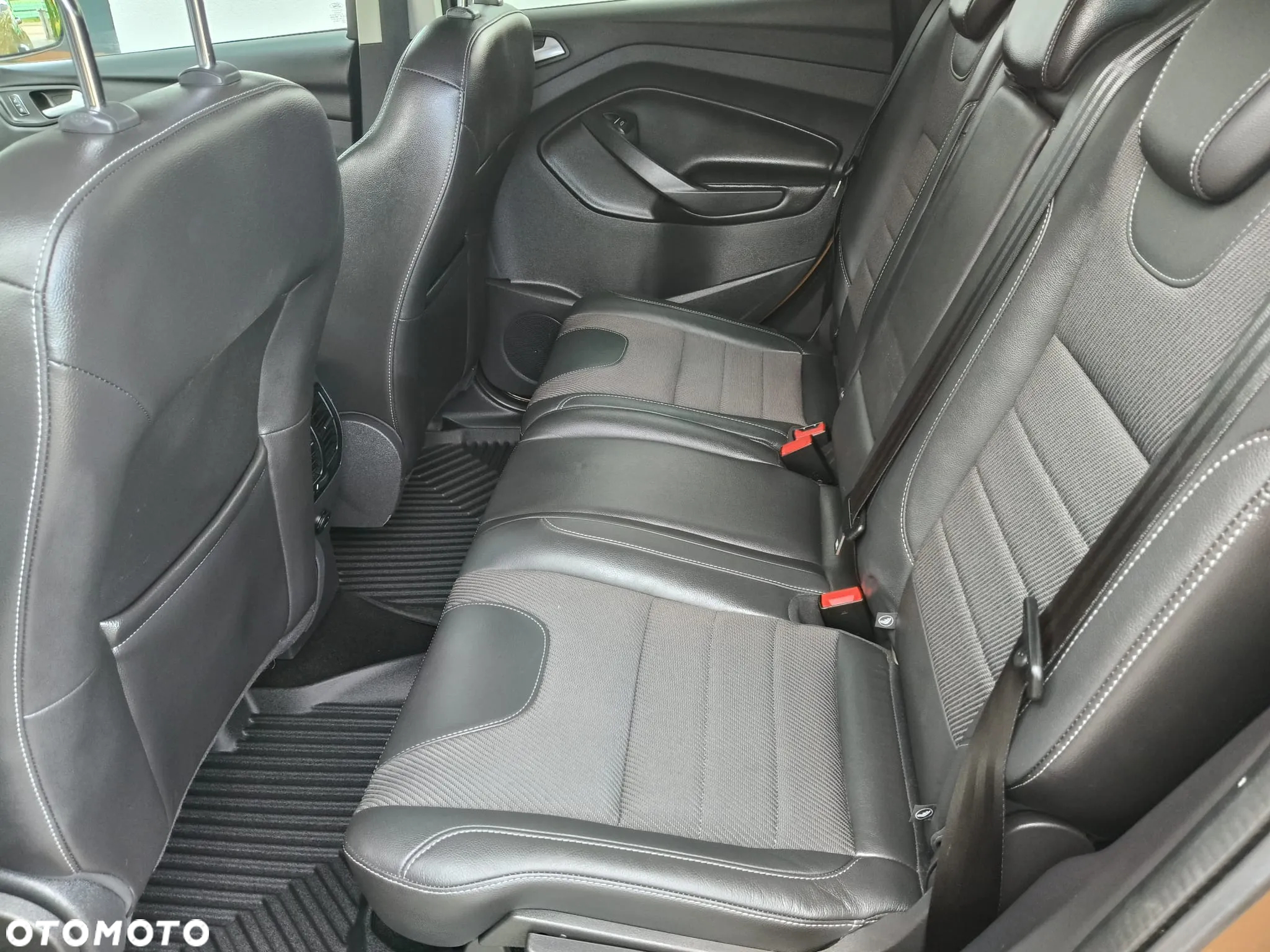 Ford Kuga 2.0 TDCi 4x4 Individual - 12