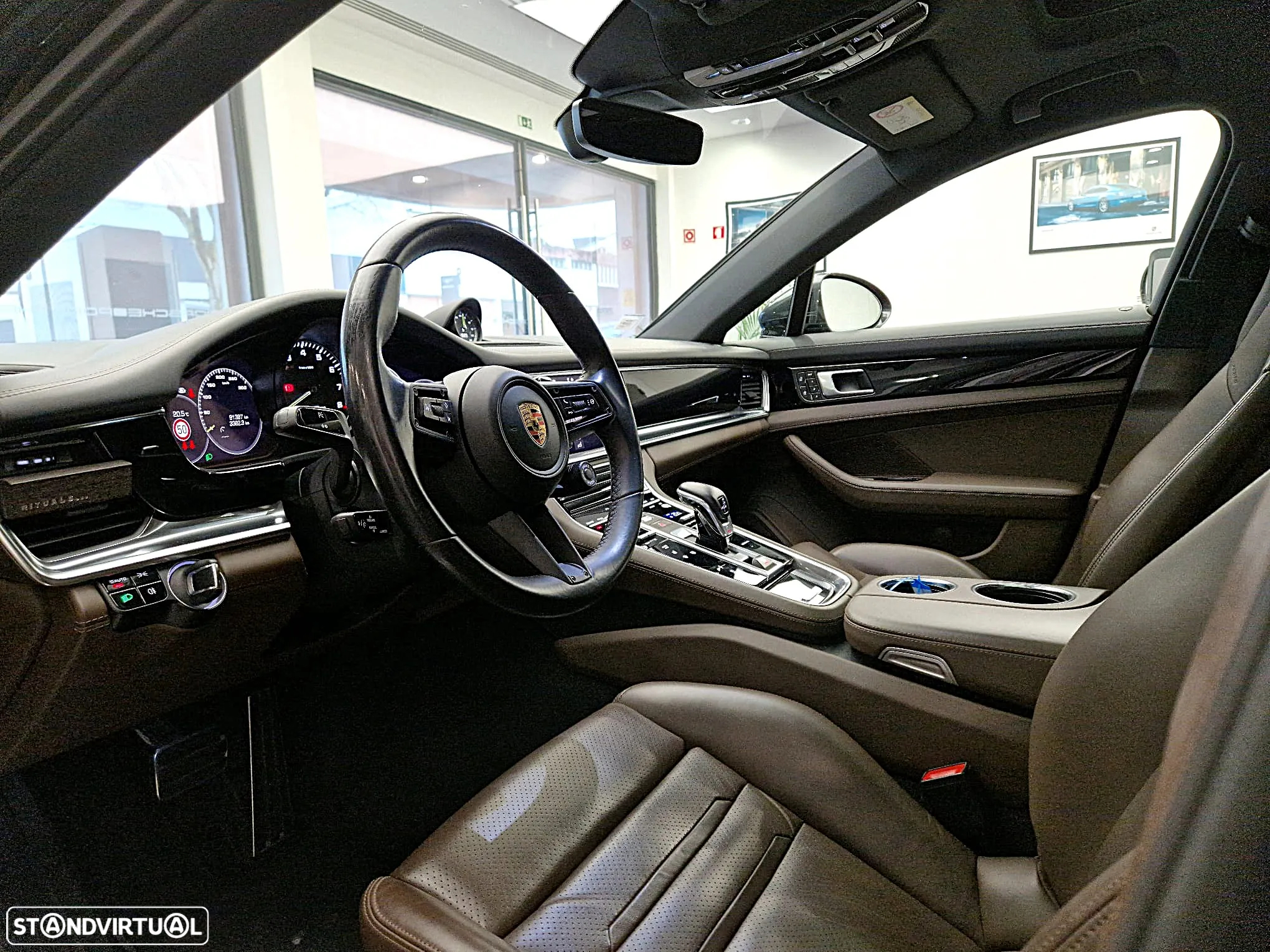 Porsche Panamera 4 E-Hybrid - 13