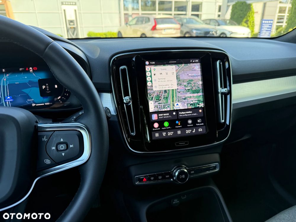 Volvo XC 40 B3 Plus Dark - 17