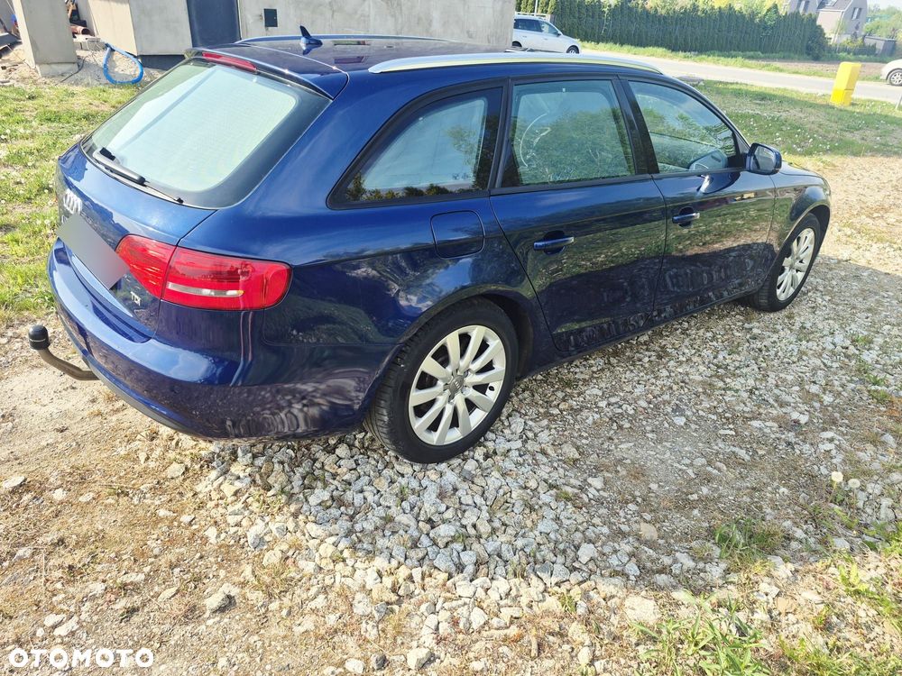 Audi A4 Avant 2.0 TDI DPF Ambiente - 4