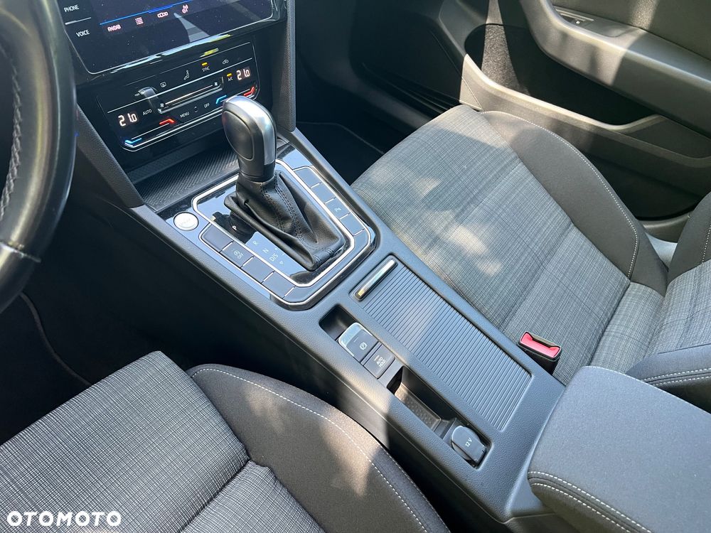 Volkswagen Passat Variant 1.5 TSI EVO Business DSG - 21