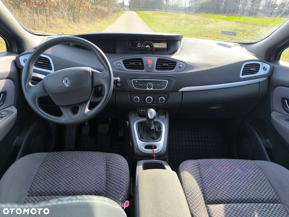 Renault Scenic - 7