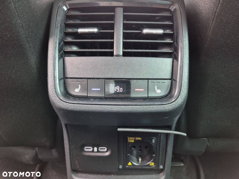 Skoda Octavia 2.0 TDI Ambition DSG - 23