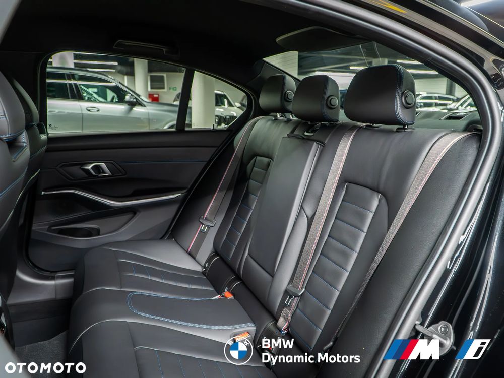 BMW Seria 3 318i M Sport - 21