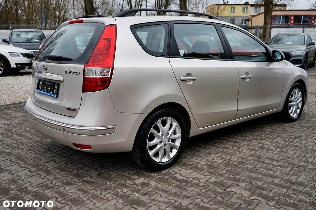 Hyundai i30 i30cw 1.6 CRDi Classic - 9
