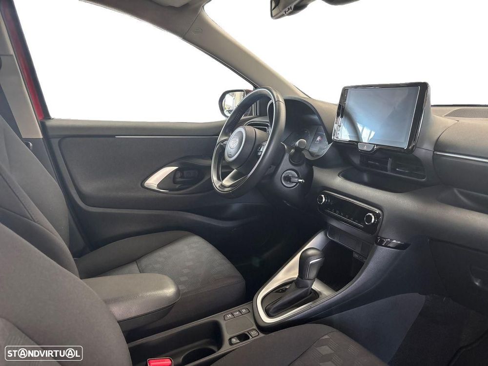 Toyota Yaris 1.5 HDF Comfort Plus - 8