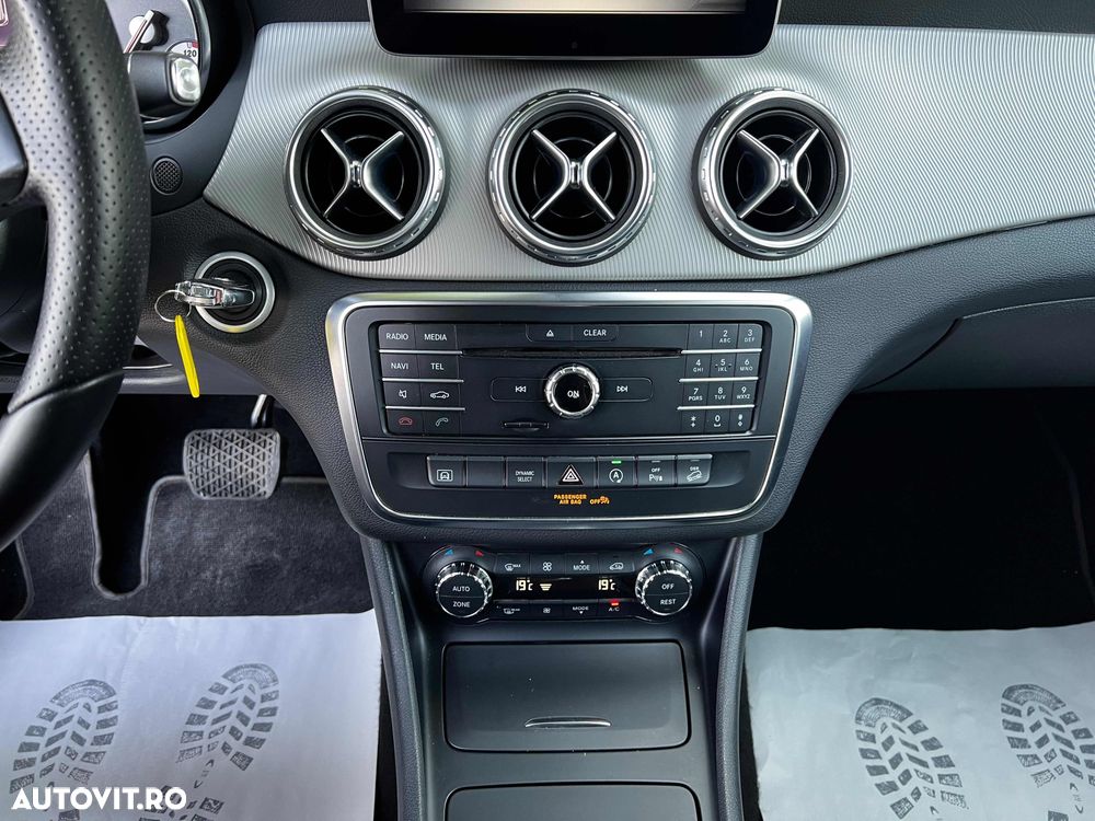 Mercedes-Benz GLA 220 d 4MATIC 7G-DCT Style - 15
