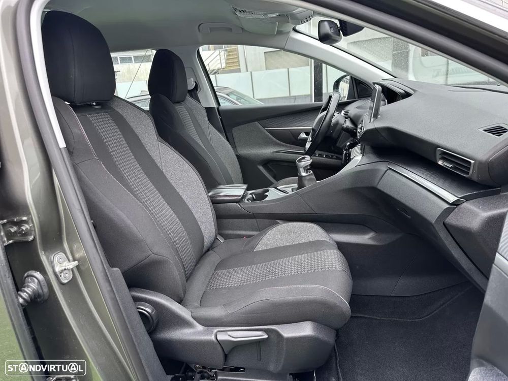 Peugeot 5008 1.2 PureTech Allure Pack - 49
