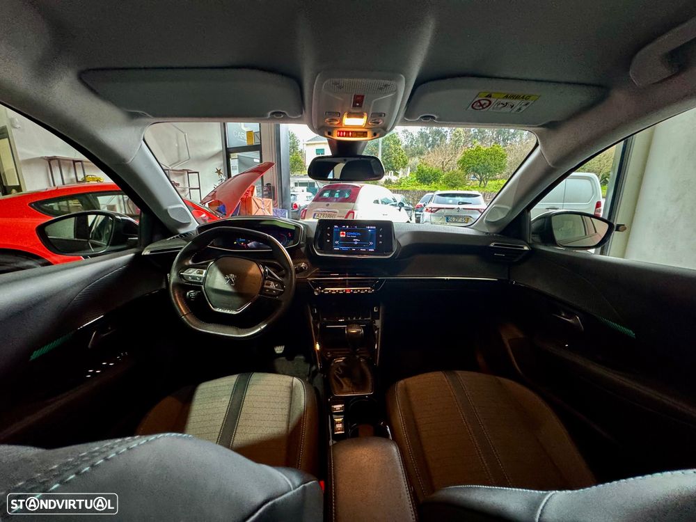 Peugeot 208 1.2 PureTech Allure - 16