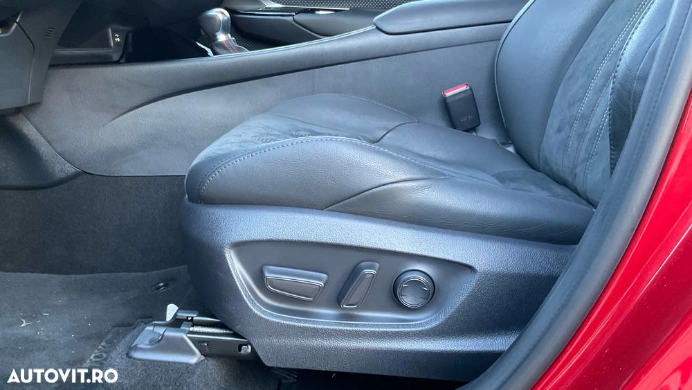 Toyota C-HR 2.0 HSD 184 CP 4x2 CVT GR Sport - 26