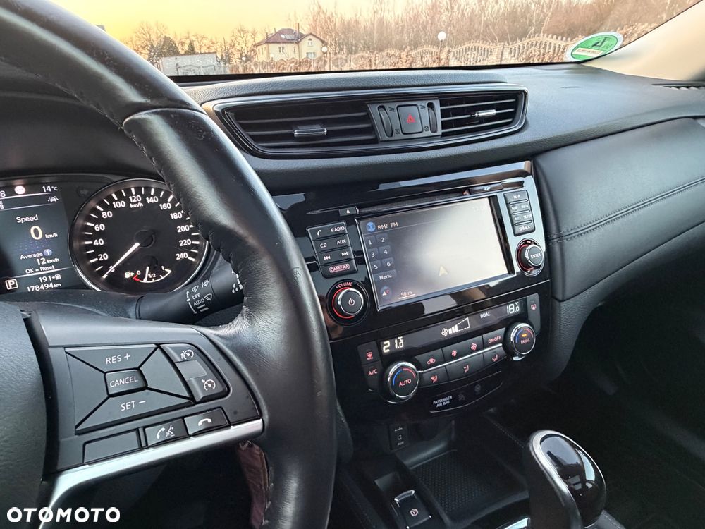 Nissan X-Trail 1.7 dCi ALL-MODE 4x4i Xtronic Tekna - 28