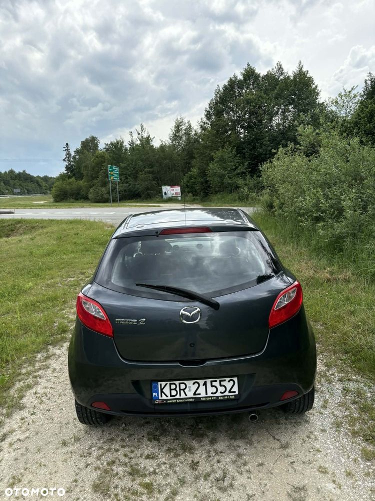 Mazda 2 - 5