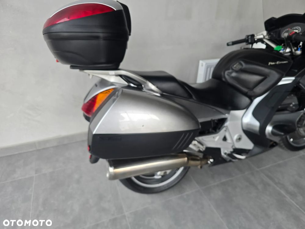 Honda ST - 30