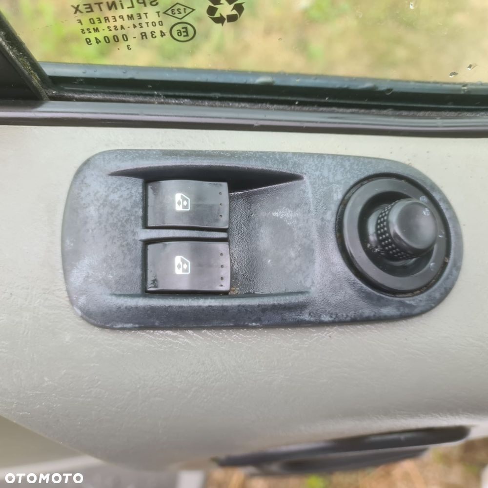 Renault TRAFIC - 19