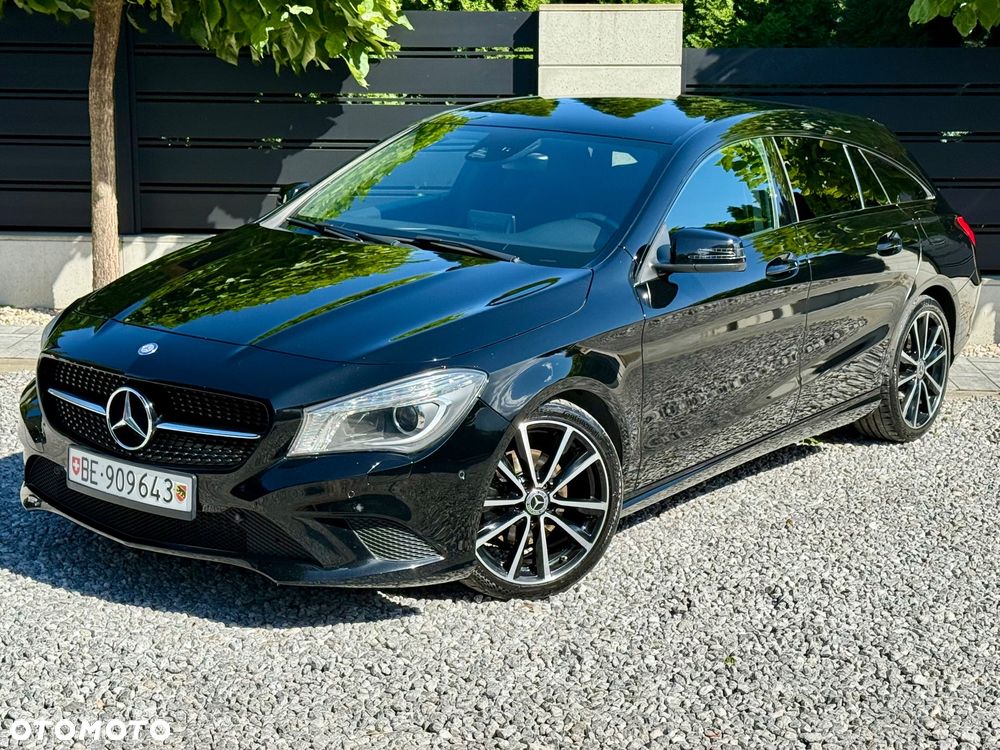Mercedes-Benz CLA 180 7G-DCT UrbanStyle Edition - 2