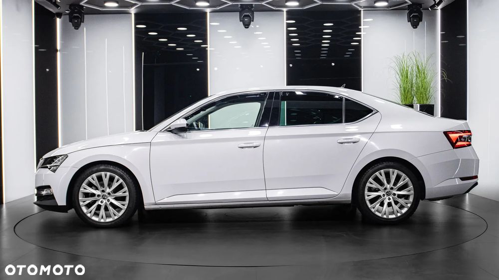 Skoda Superb 2.0 TDI SCR 4x4 Style DSG - 4