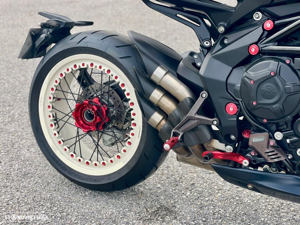 MV Agusta Dragster 800 RR - 16