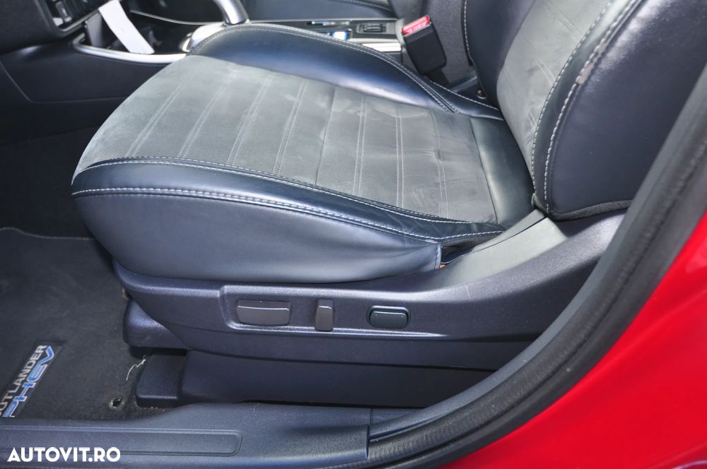 Mitsubishi Outlander 2.4 4WD CVT Intense - 25