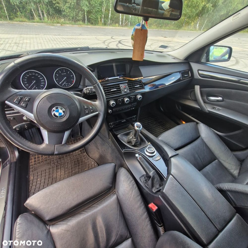 BMW Seria 5 525i - 8