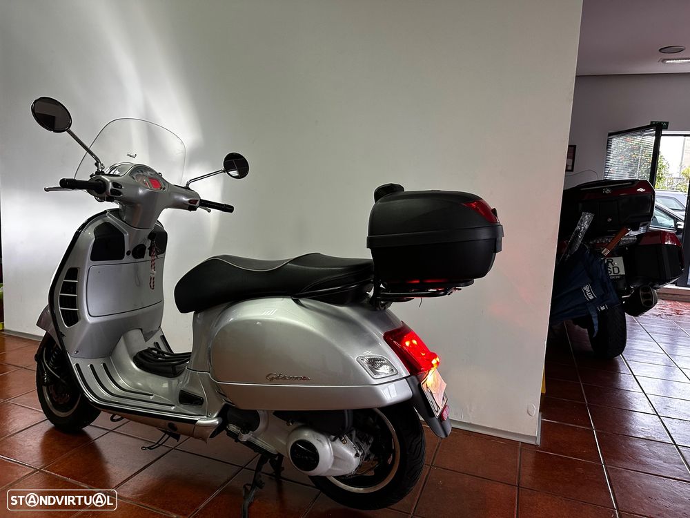 Vespa GTS Super 250 - 8