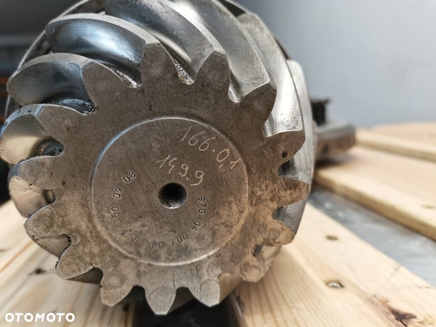 Atak do Fendt serii 900 {15X36 Przód} - 6