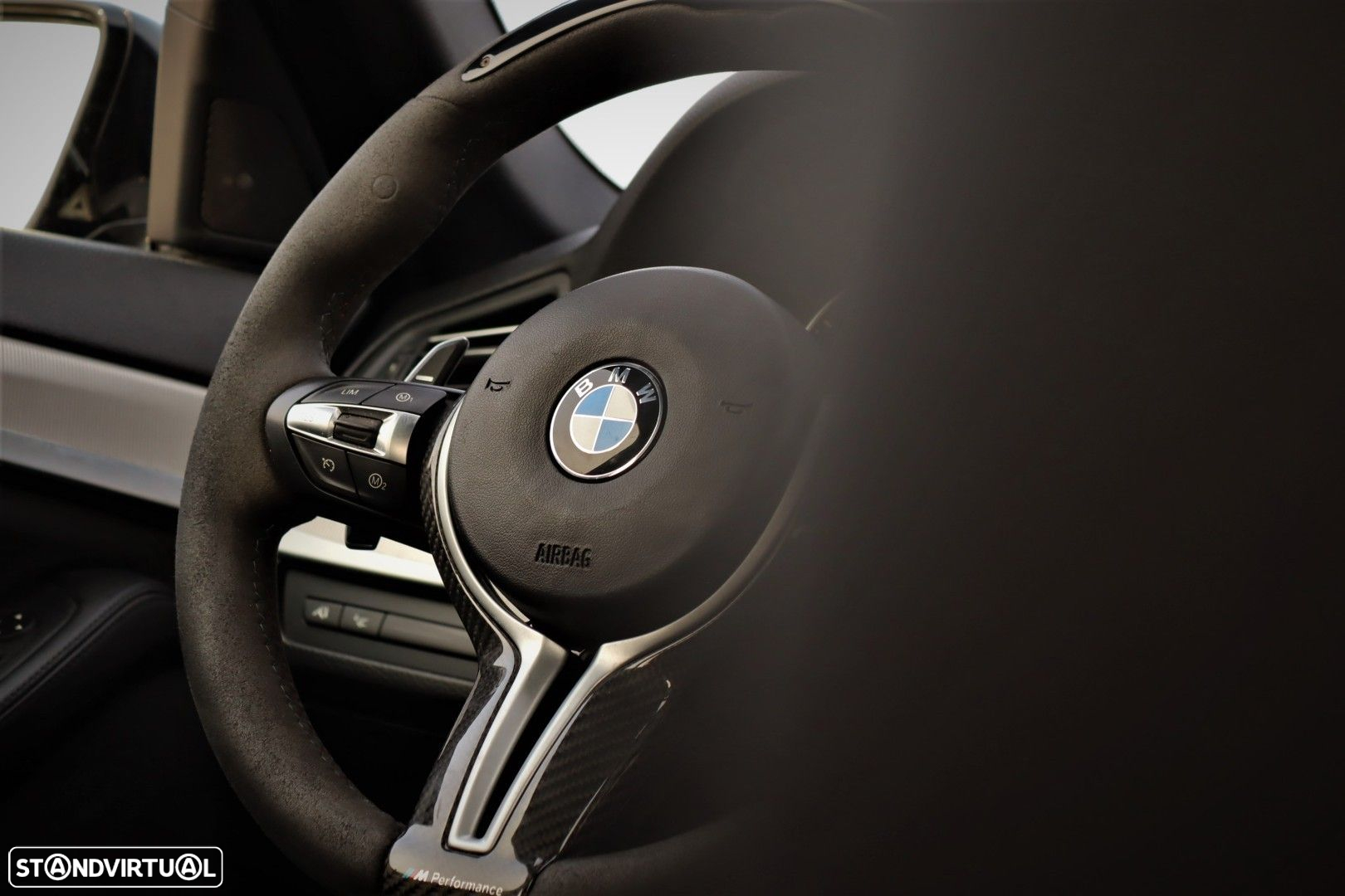 BMW M5 Standard - 40