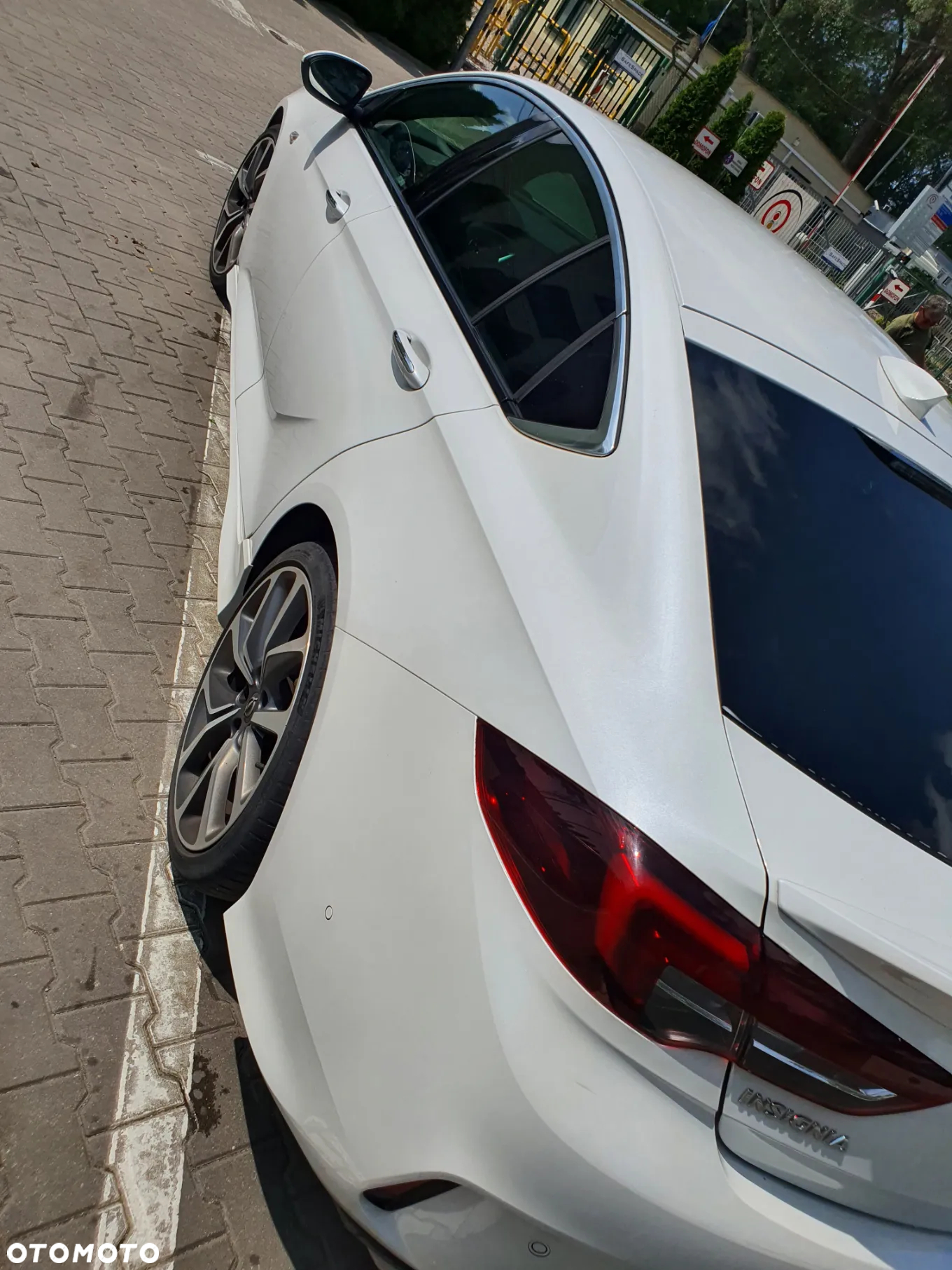 Opel Insignia 2.0 T 4x4 GSi S&S - 9