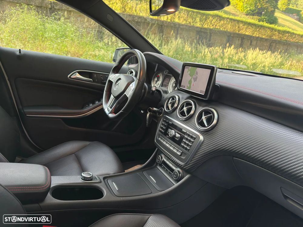 Mercedes-Benz A 220 CDI (BlueEFFICIENCY) 7G-DCT AMG Sport - 23