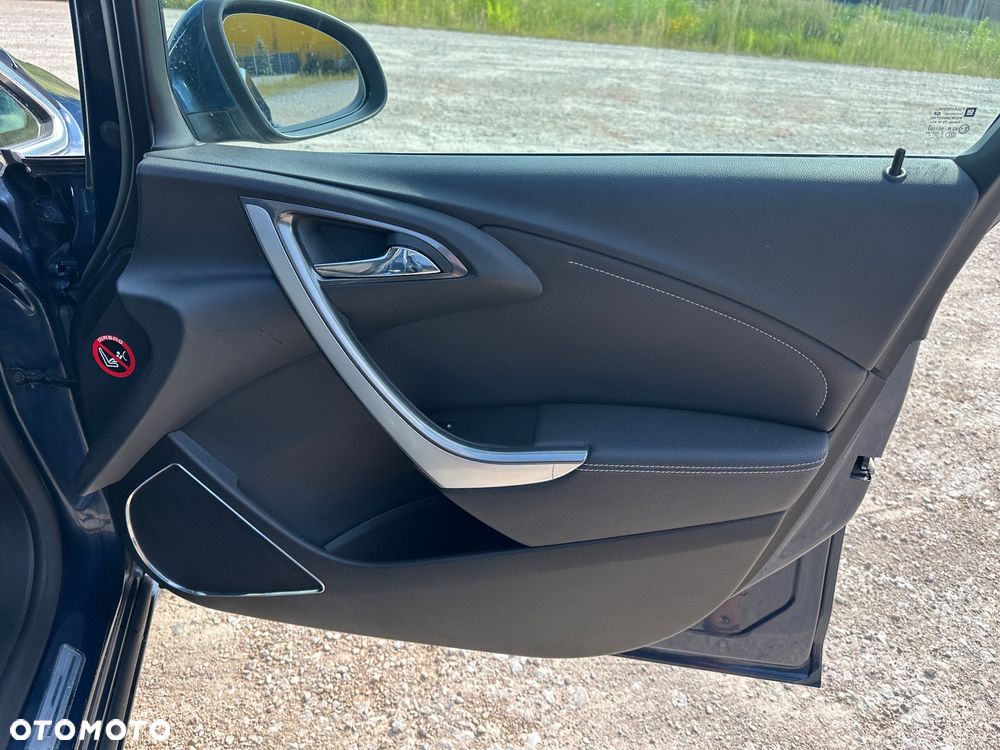 Opel Astra 1.6 Turbo Innovation - 36