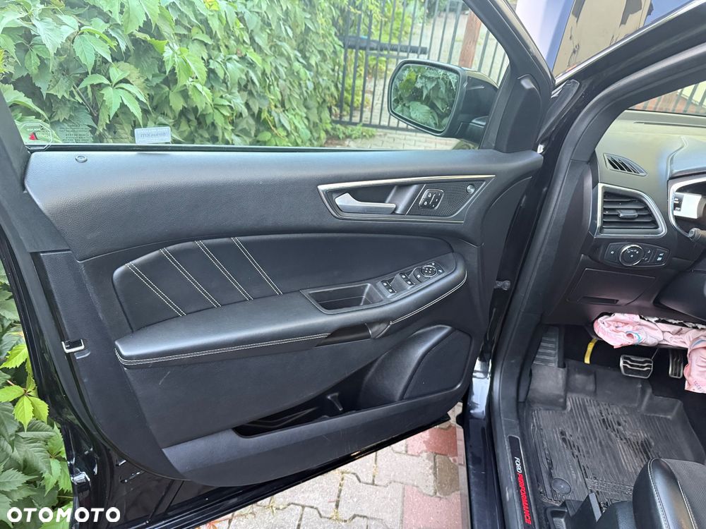 Ford Edge - 11