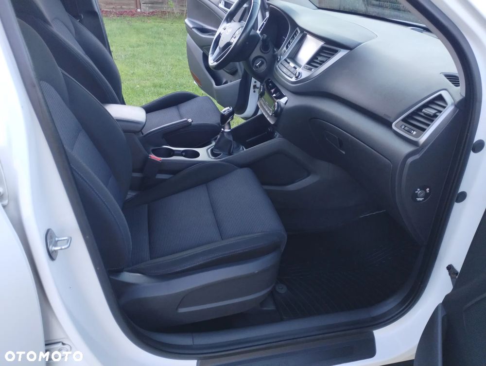 Hyundai Tucson 1.6 GDi 2WD Trend - 22