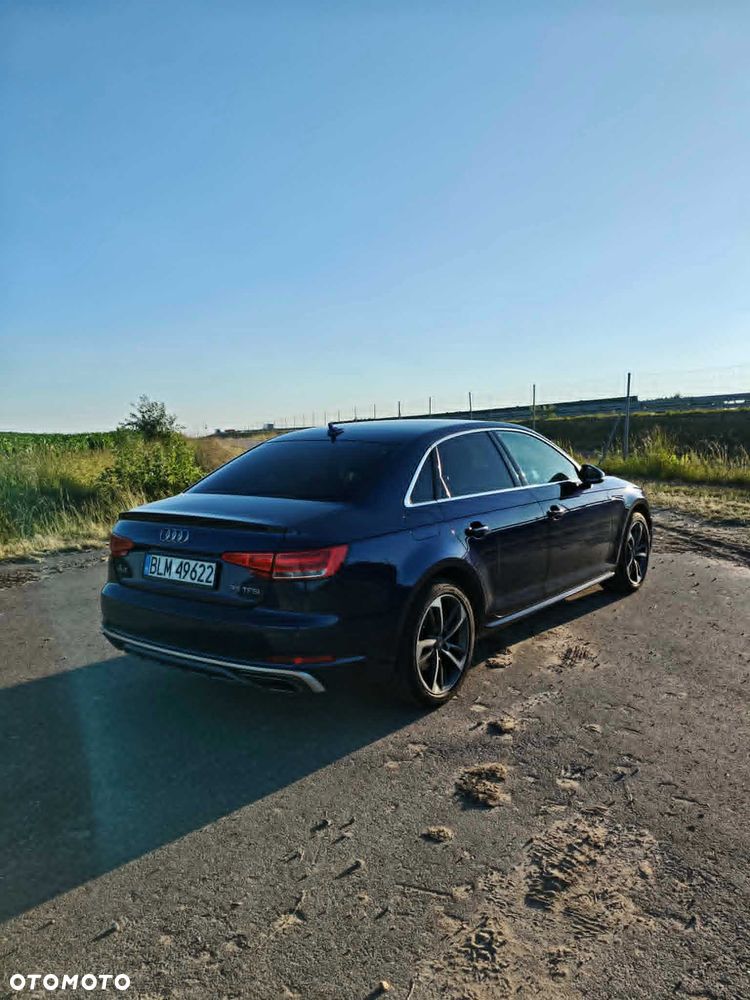 Audi A4 Limousine - 5