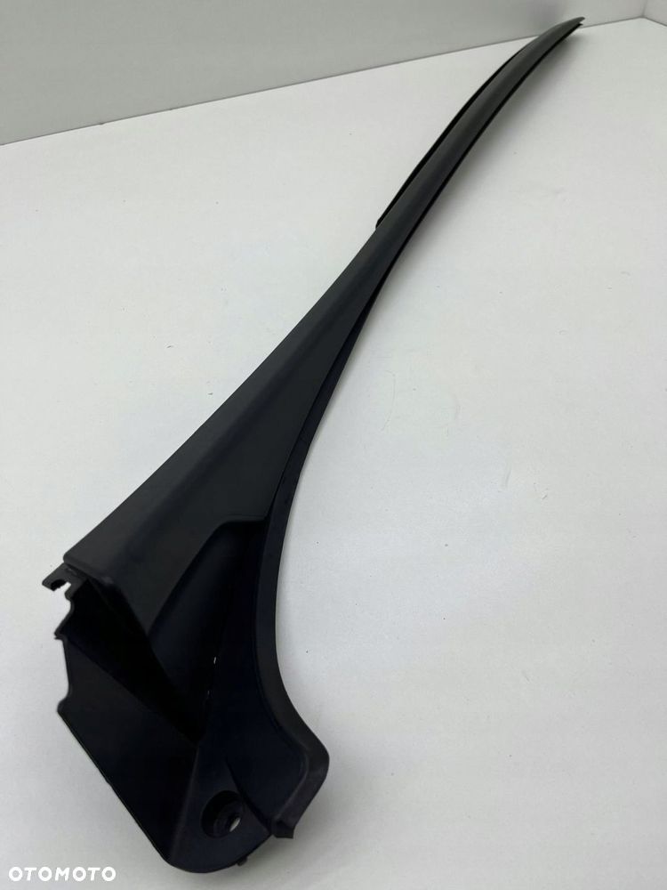 RENAULT TRAFIC III LISTWA SZYBY CZOŁOWEJ PRAWA 93867905 - 1