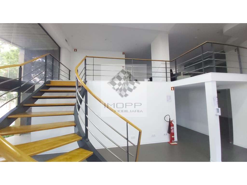 Fabuloso escritório em Benfica - Grande imagem: 3/21