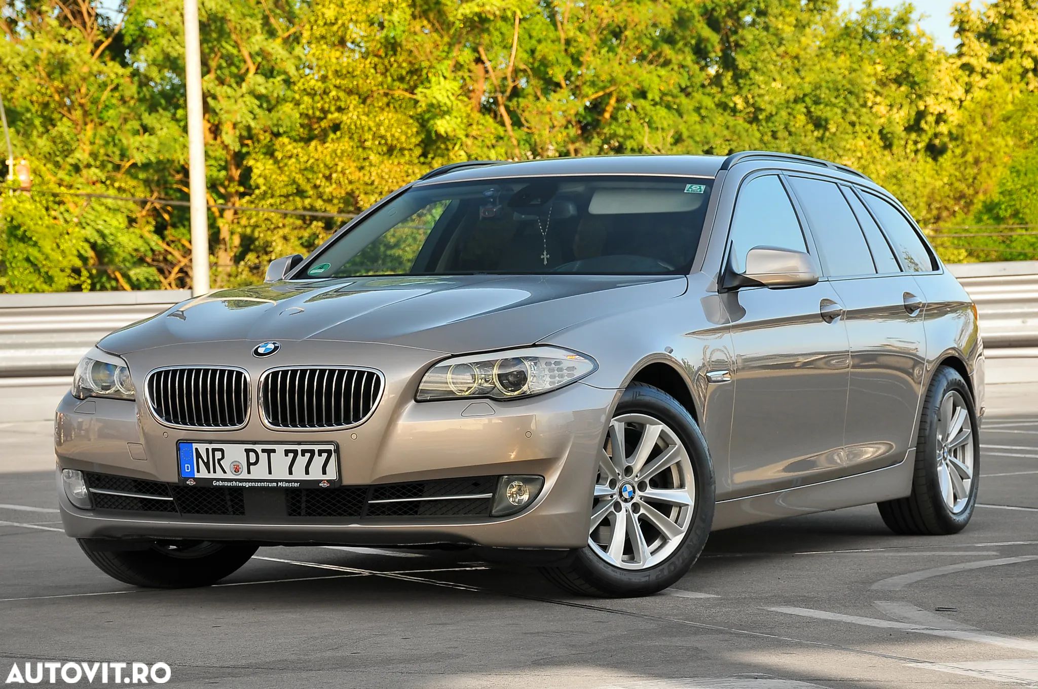 BMW Seria 5 520d Aut. - 1