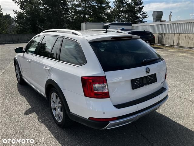 Skoda Octavia 1.8 TSI 4x4 DSG Scout - 4