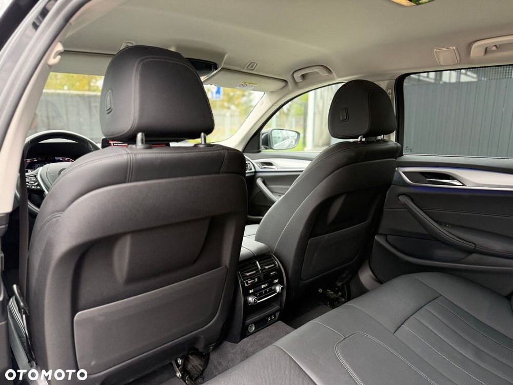 BMW Seria 5 - 12