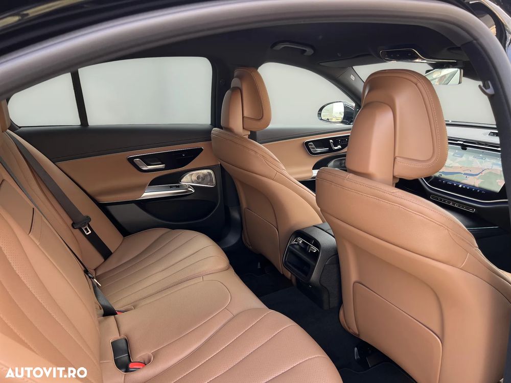 Mercedes-Benz E 300 4MATIC Aut. - 14