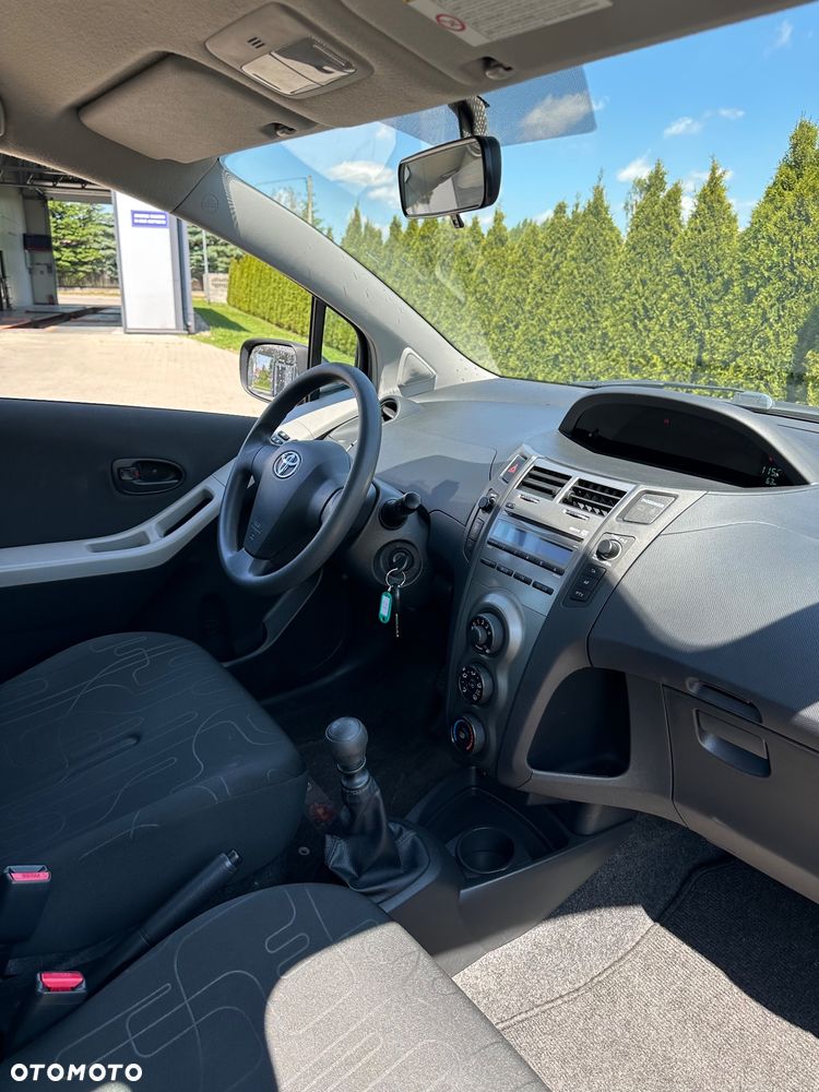 Toyota Yaris 1.33 Sol - 35