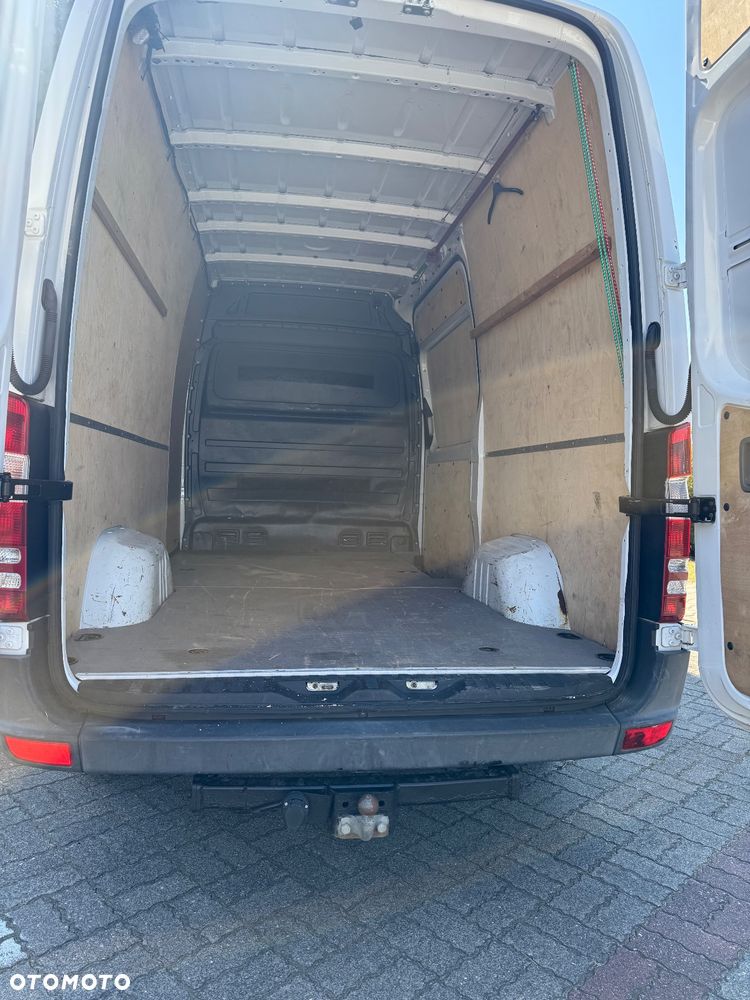 Mercedes-Benz Sprinter - 10