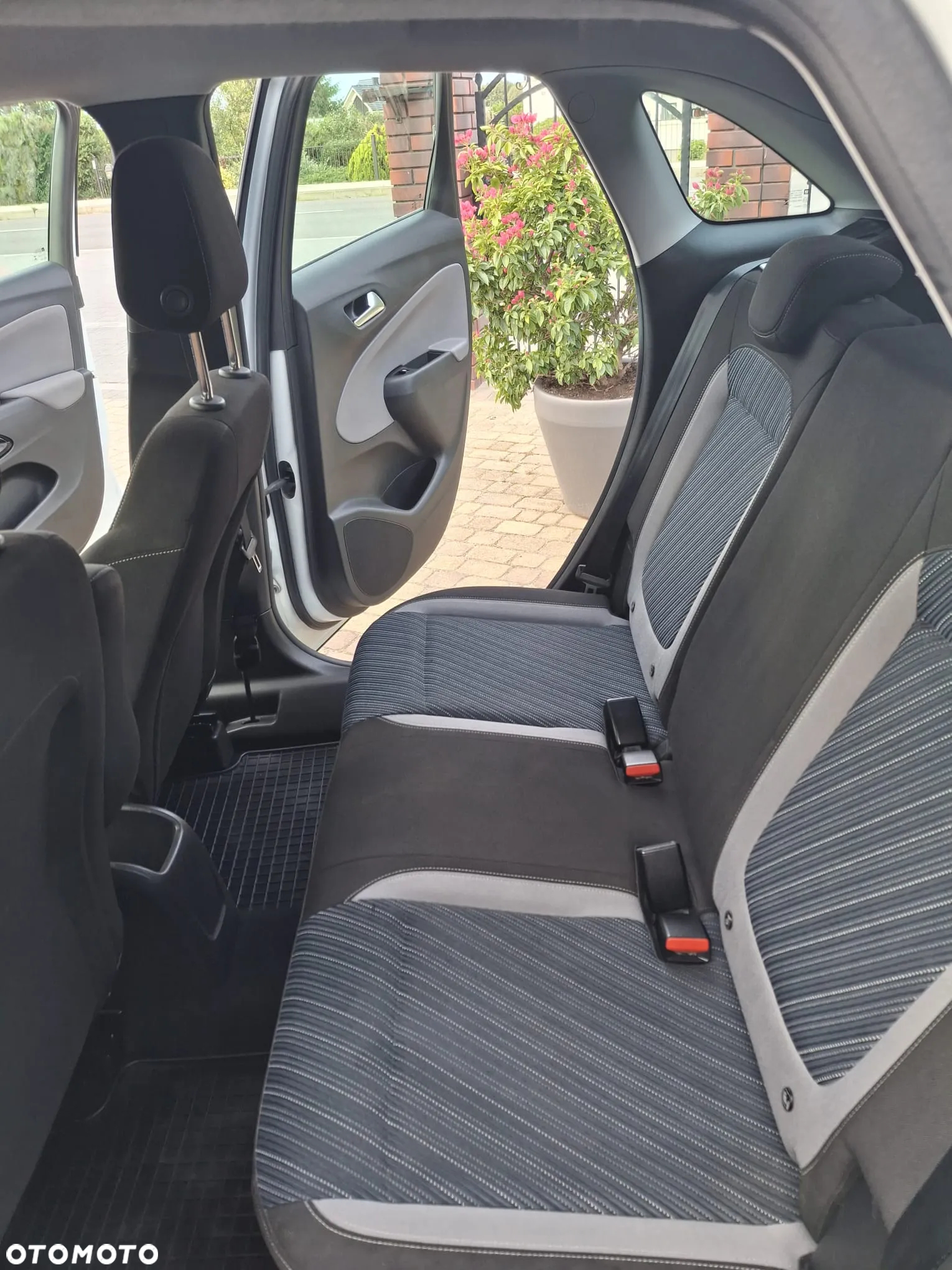 Opel Crossland X 1.5 CDTI Edition S&S - 12